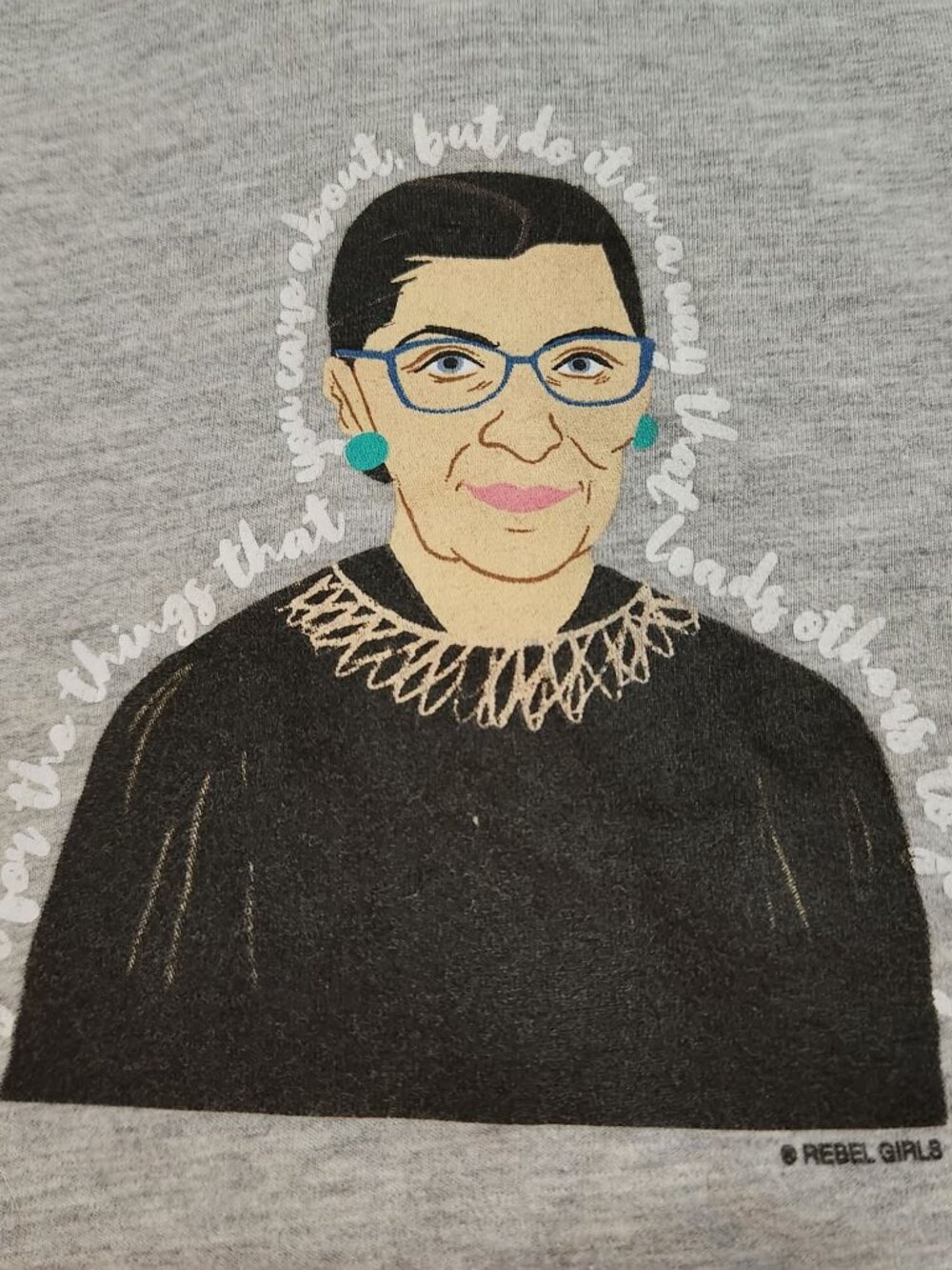 Rebel Girls Size 2T Ruth Bader Ginsburg RBG Graphic Shirt Gray Short Sleeve FLAW